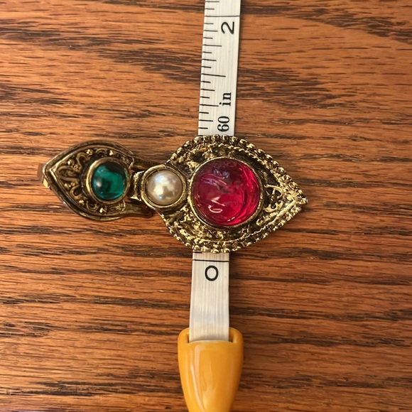 Unique Vintage Earrings - Picture 8 of 9